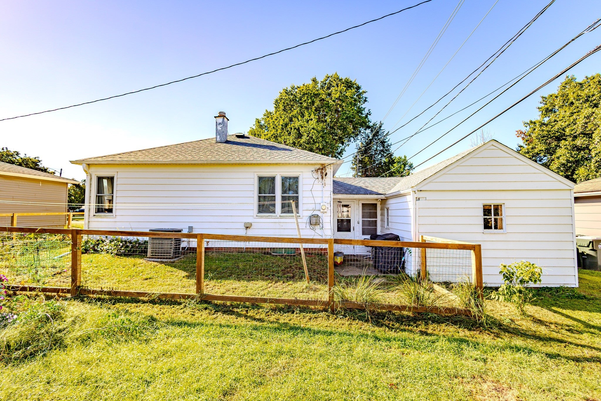 107 W Iowa Street