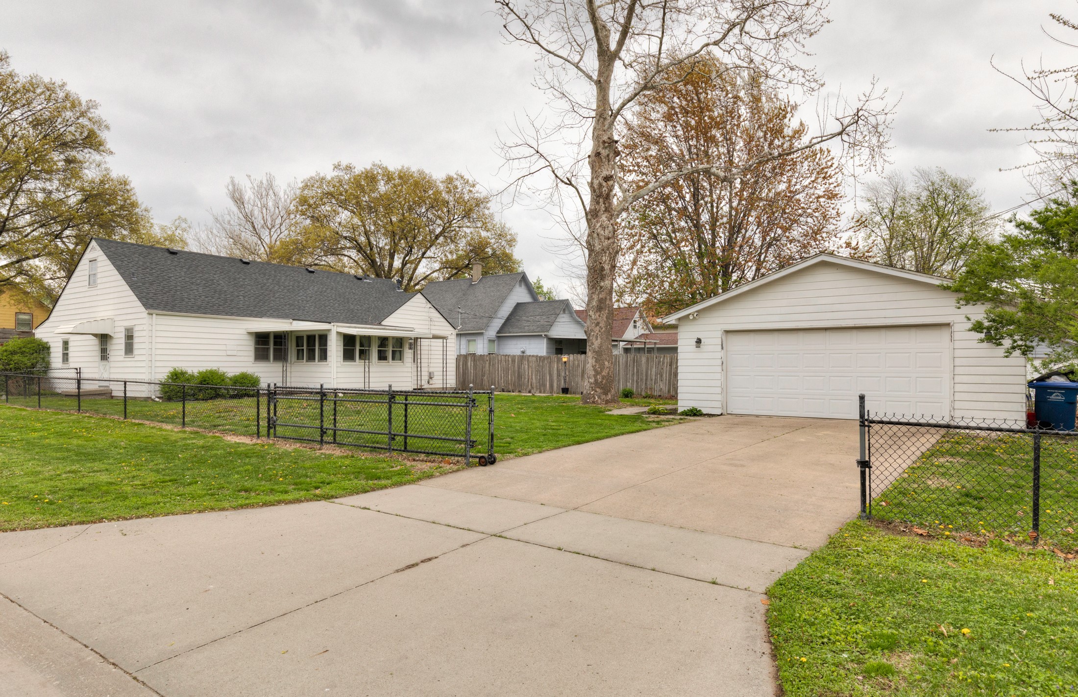 2701 E Walnut Street, Des Moines, Iowa image 35