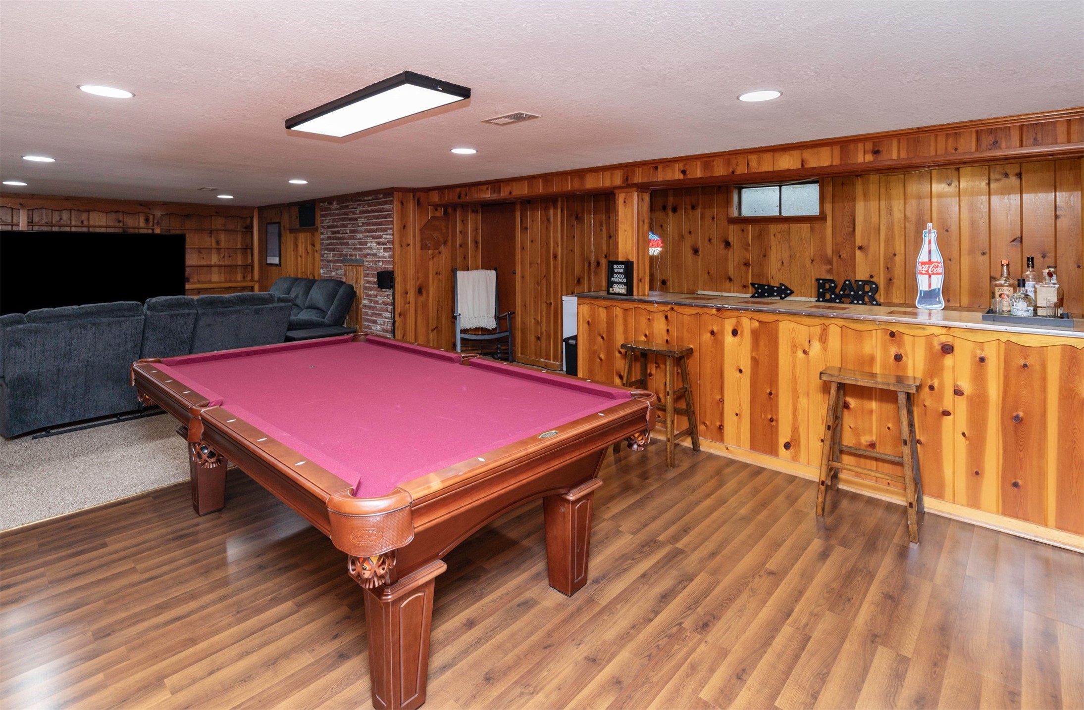 2701 E Walnut Street, Des Moines, Iowa image 27