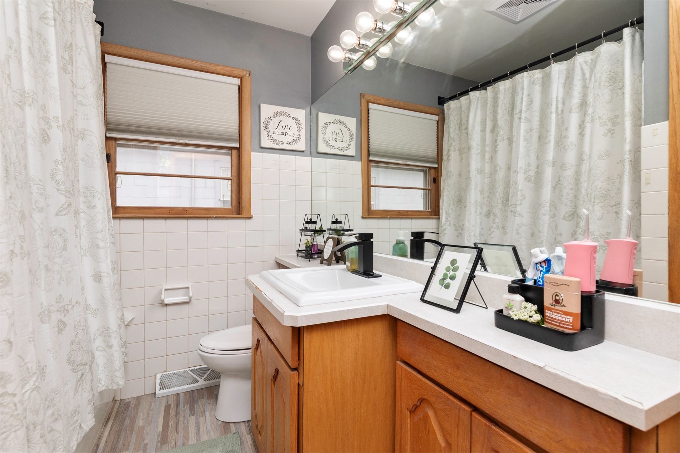 2701 E Walnut Street, Des Moines, Iowa image 17