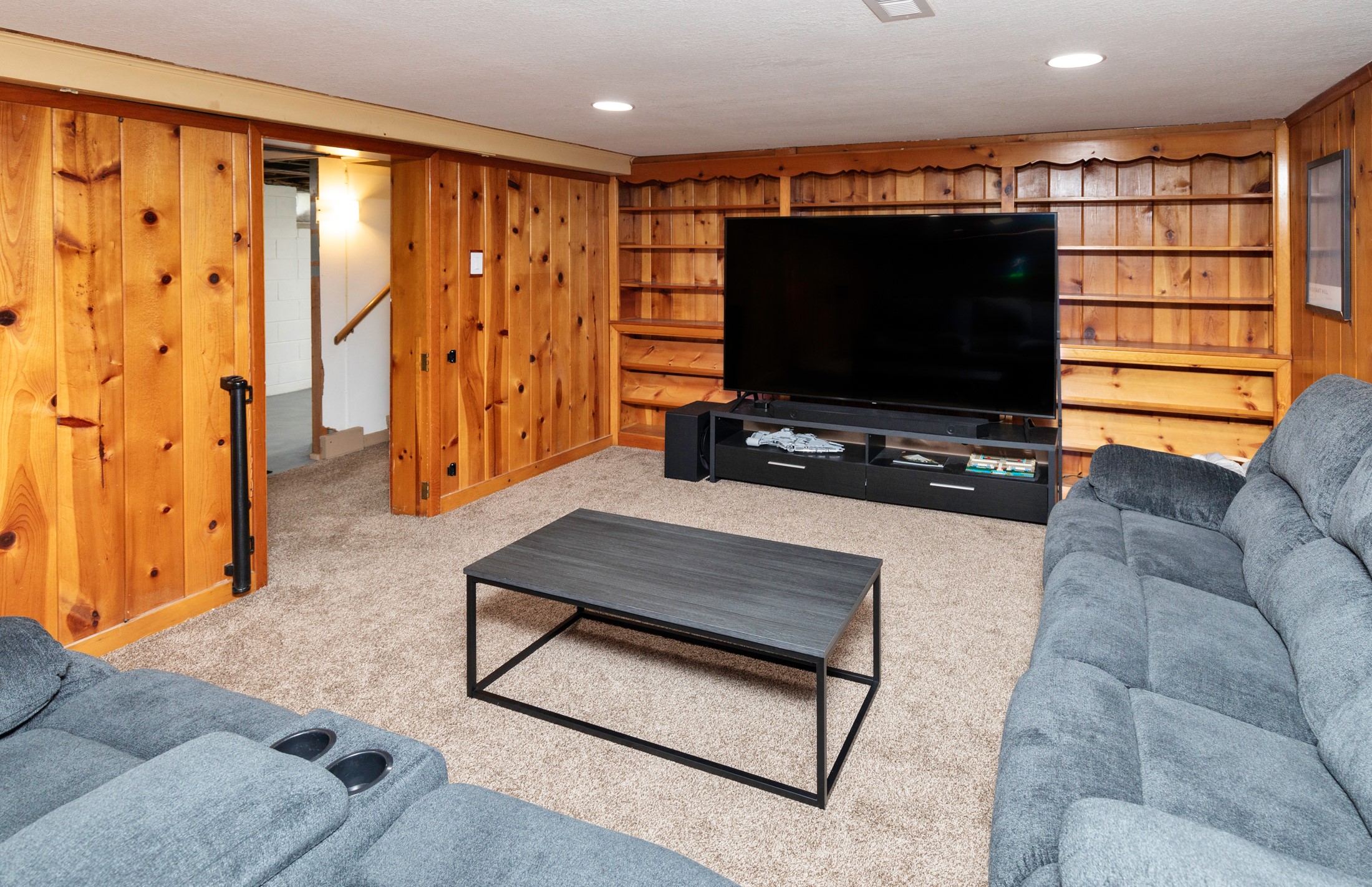 2701 E Walnut Street, Des Moines, Iowa image 25