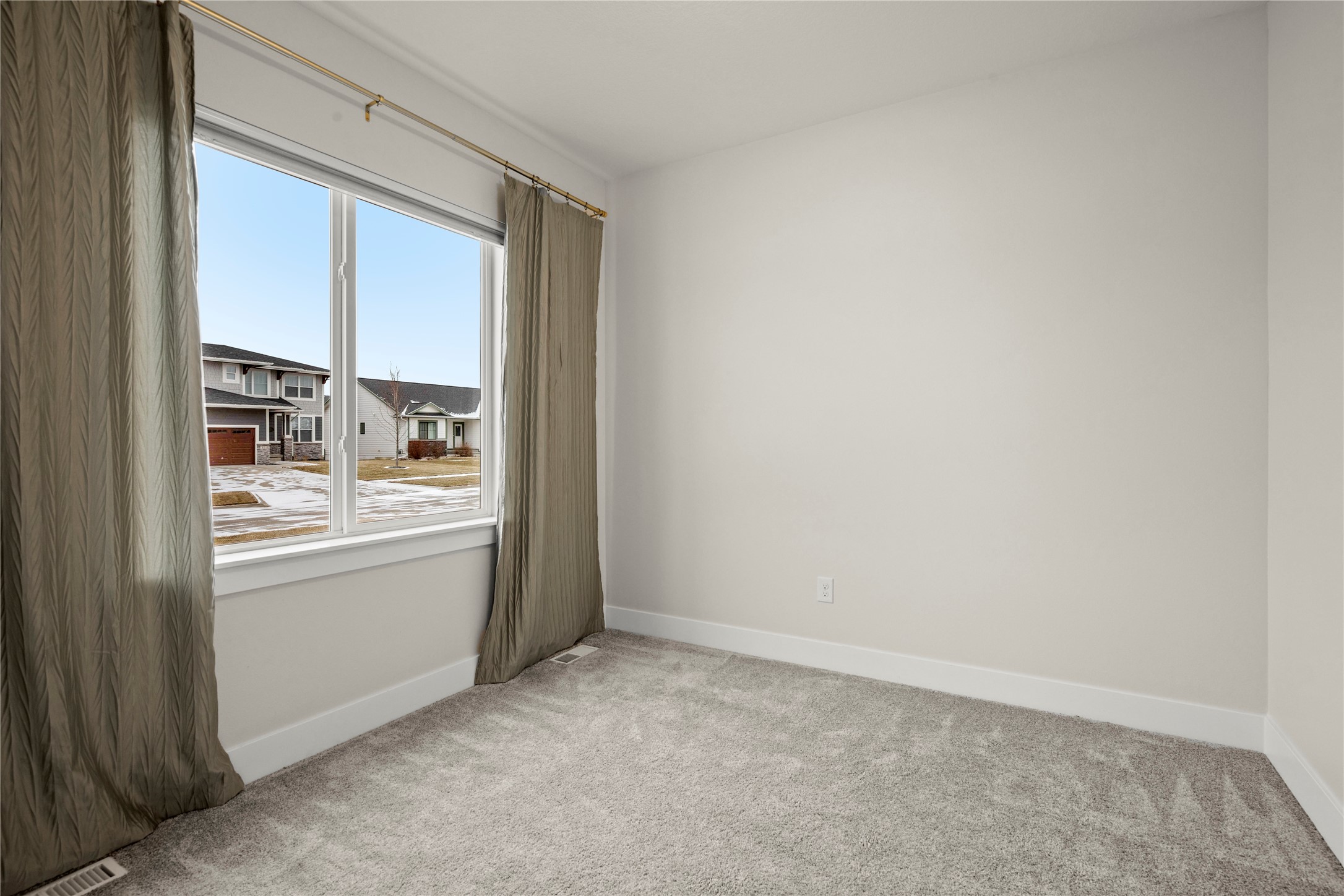 1816 SE Justice Street