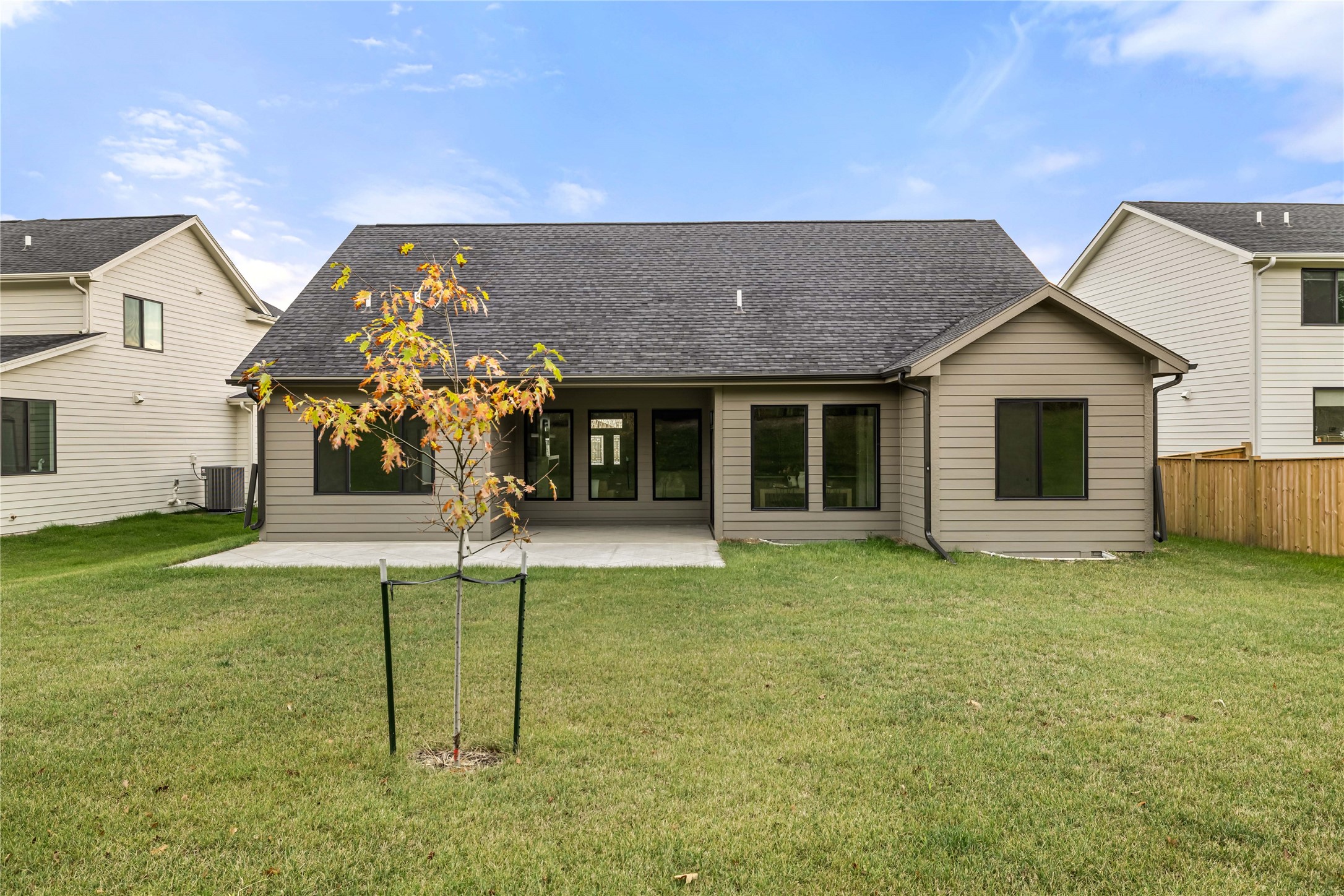 650 NW Georgetown Drive