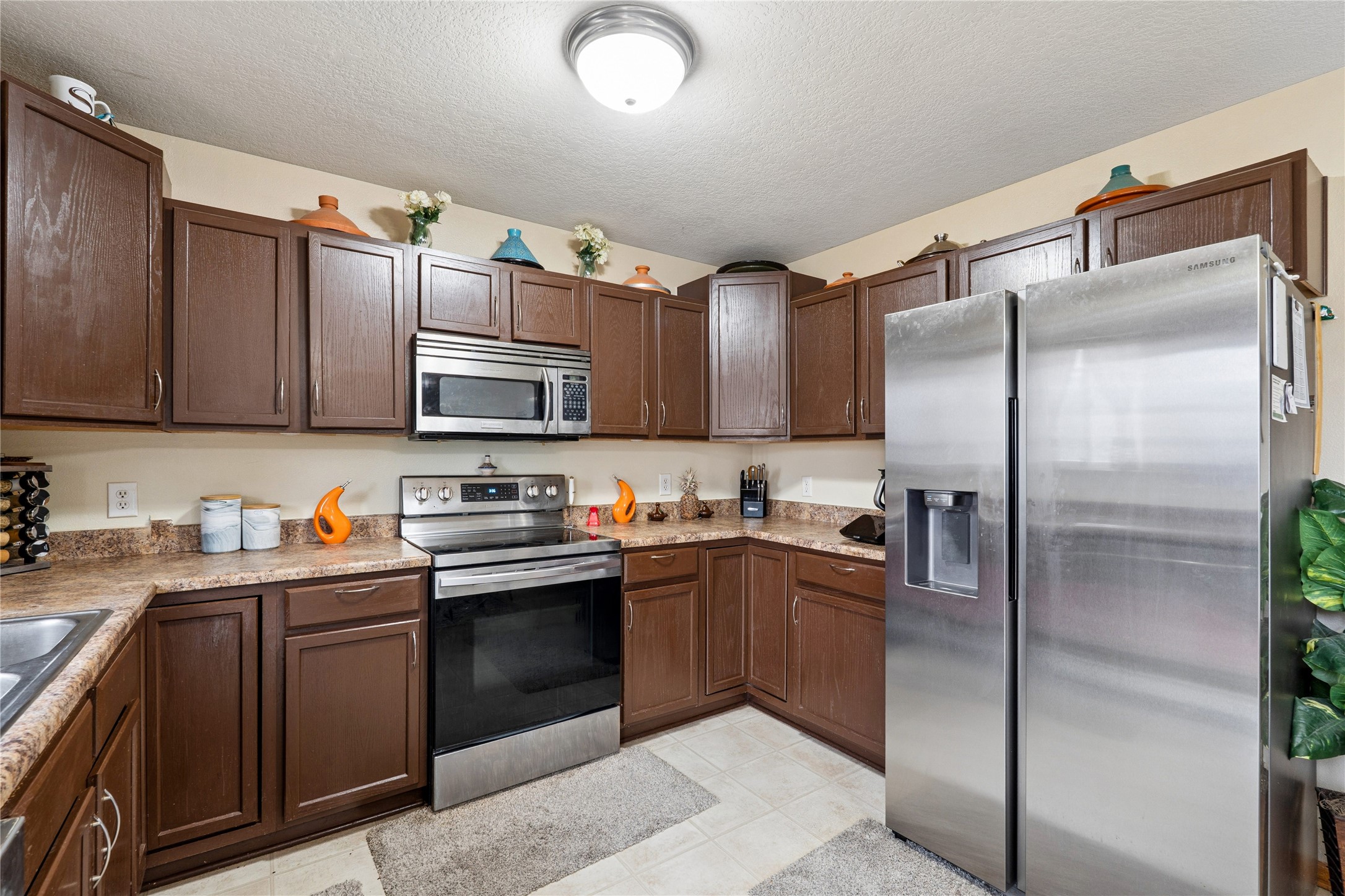 3123 SW Chestnut Court