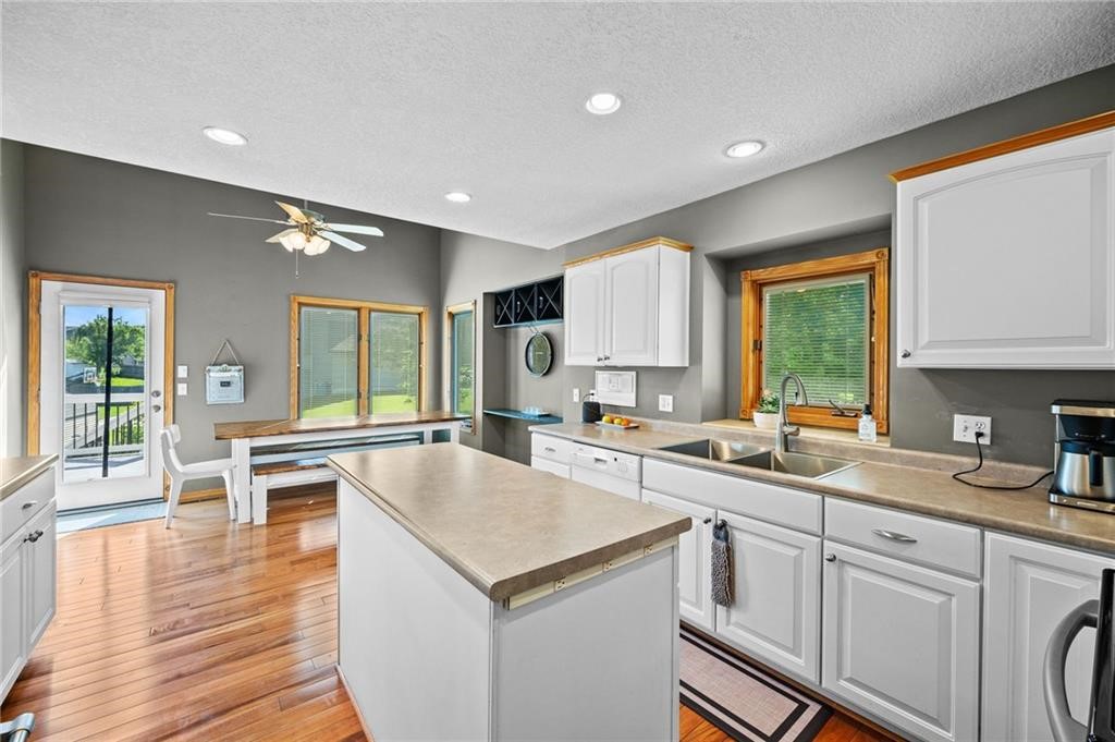 1301 NW Boulder Ridge Lane, Ankeny, Iowa image 3