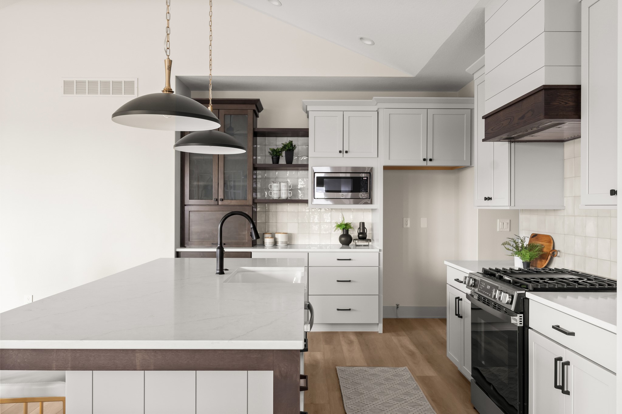 9746 Watermeadow Circle