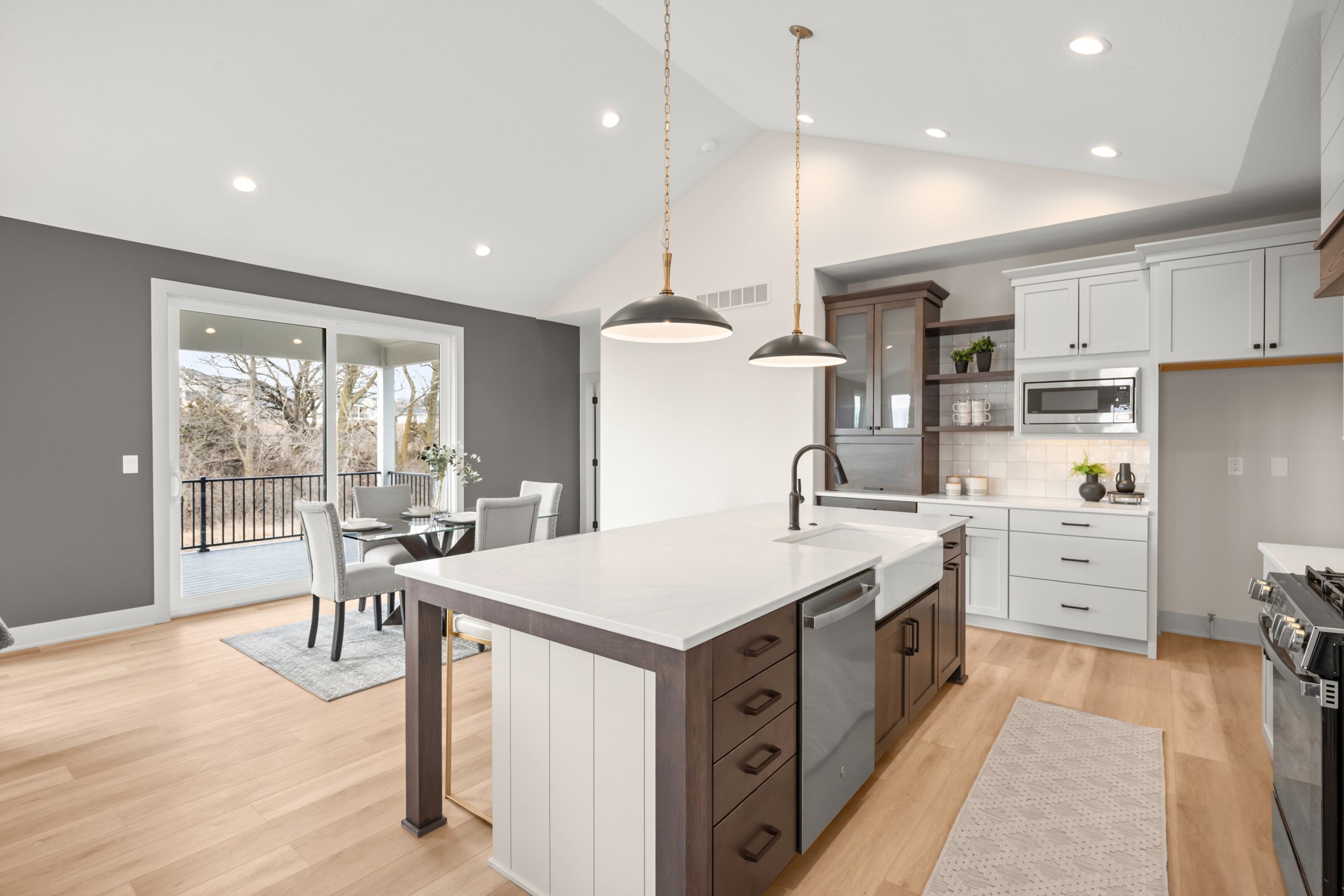 9746 Watermeadow Circle