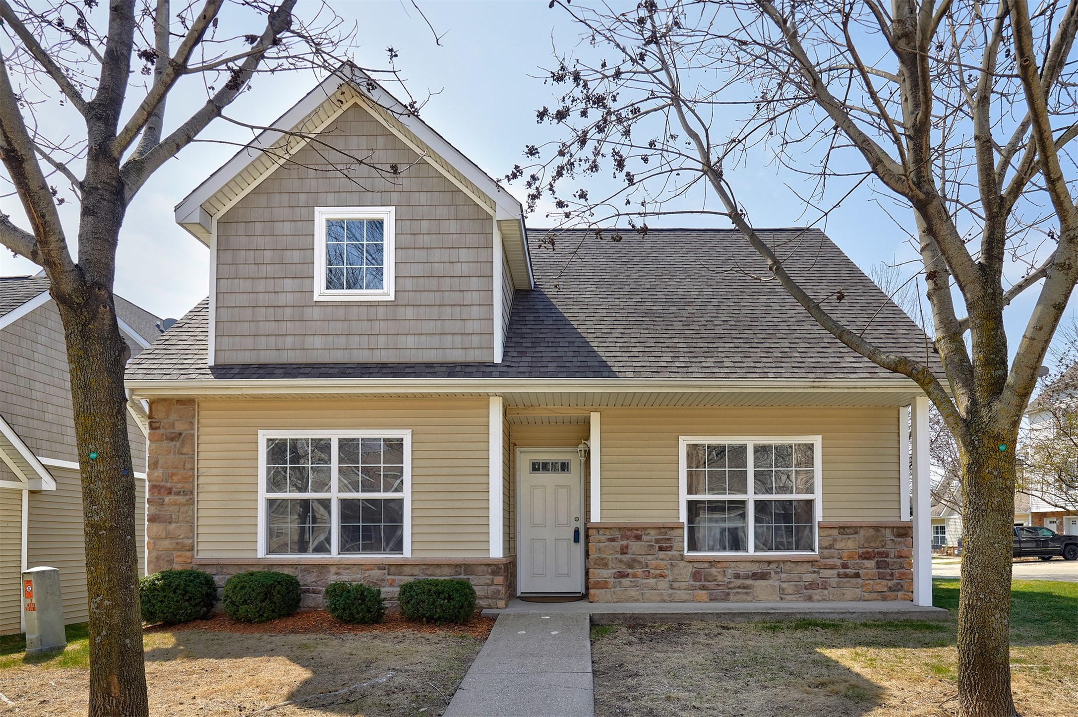 4309 153rd Place, Urbandale, Iowa image 1