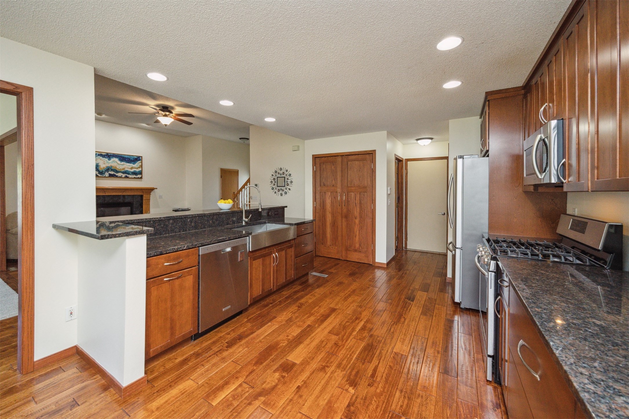 15919 Hawthorn Circle, Clive, Iowa image 10