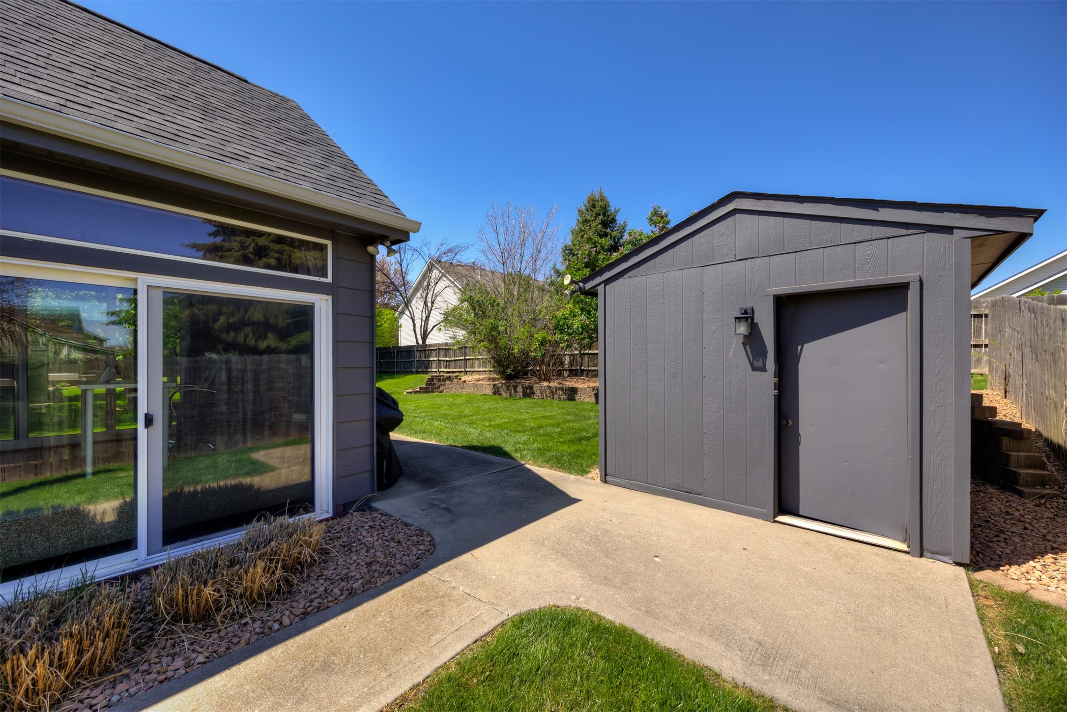 15919 Hawthorn Circle, Clive, Iowa image 32