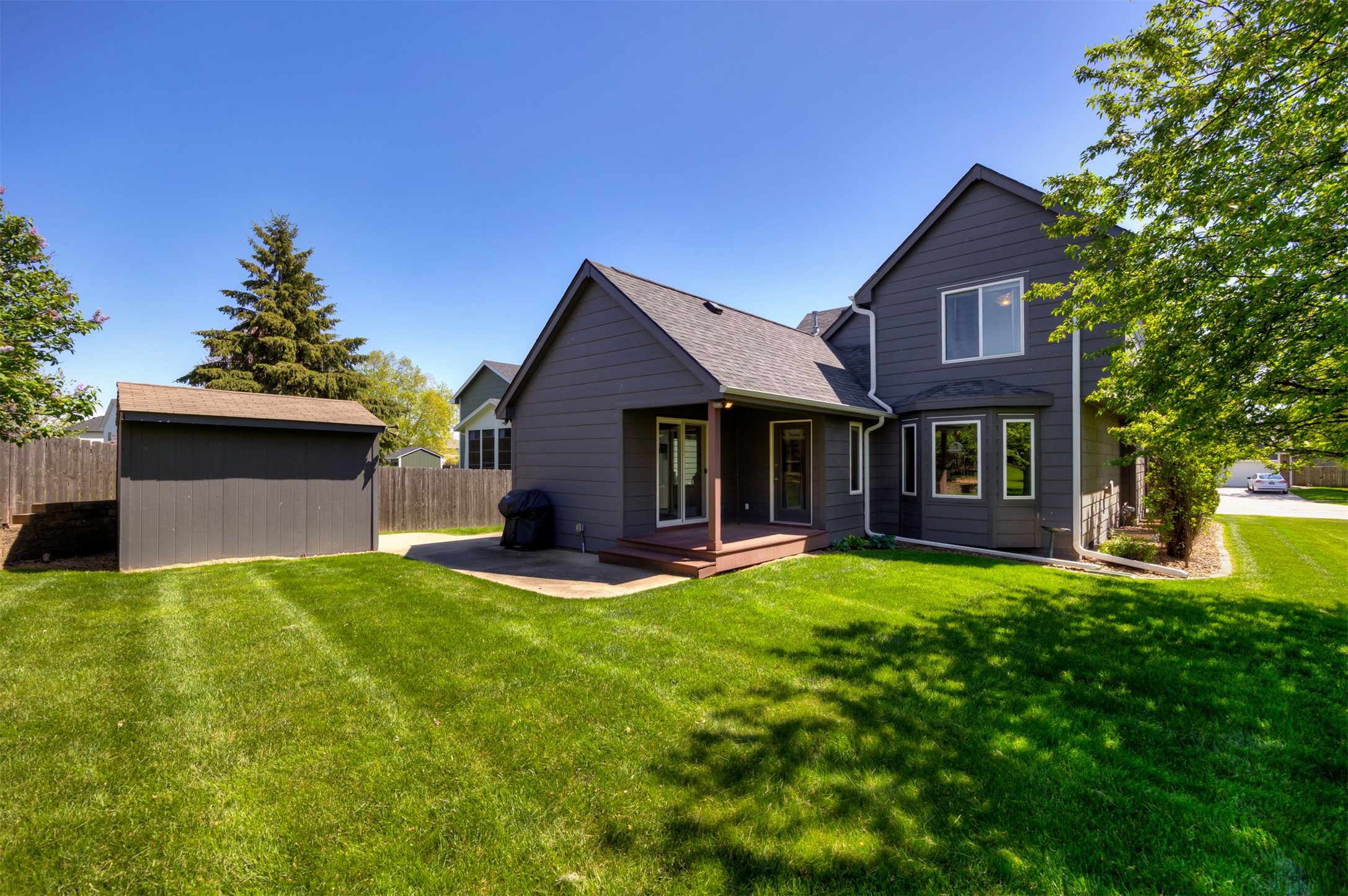 15919 Hawthorn Circle, Clive, Iowa image 33