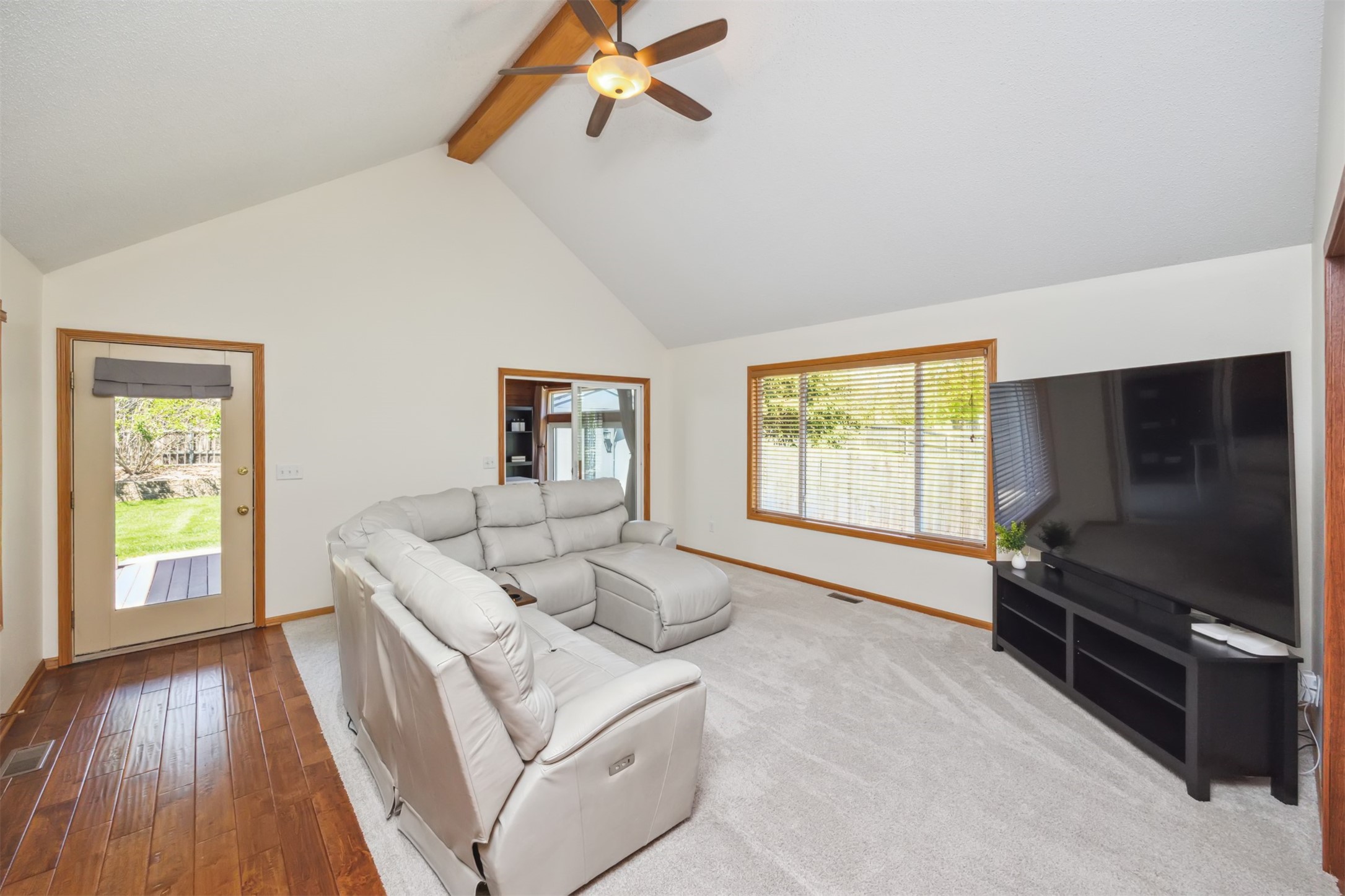 15919 Hawthorn Circle, Clive, Iowa image 14