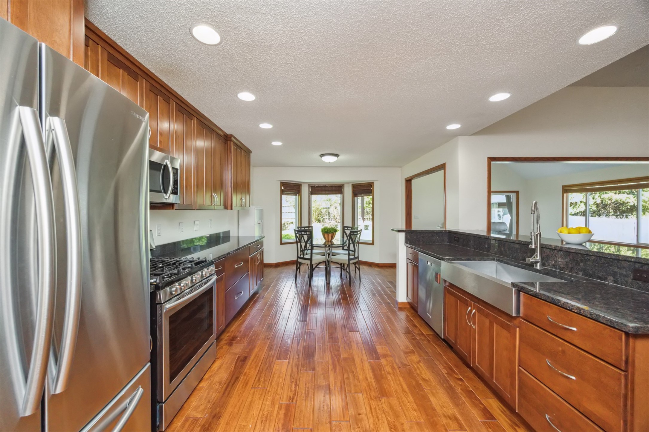 15919 Hawthorn Circle, Clive, Iowa image 7