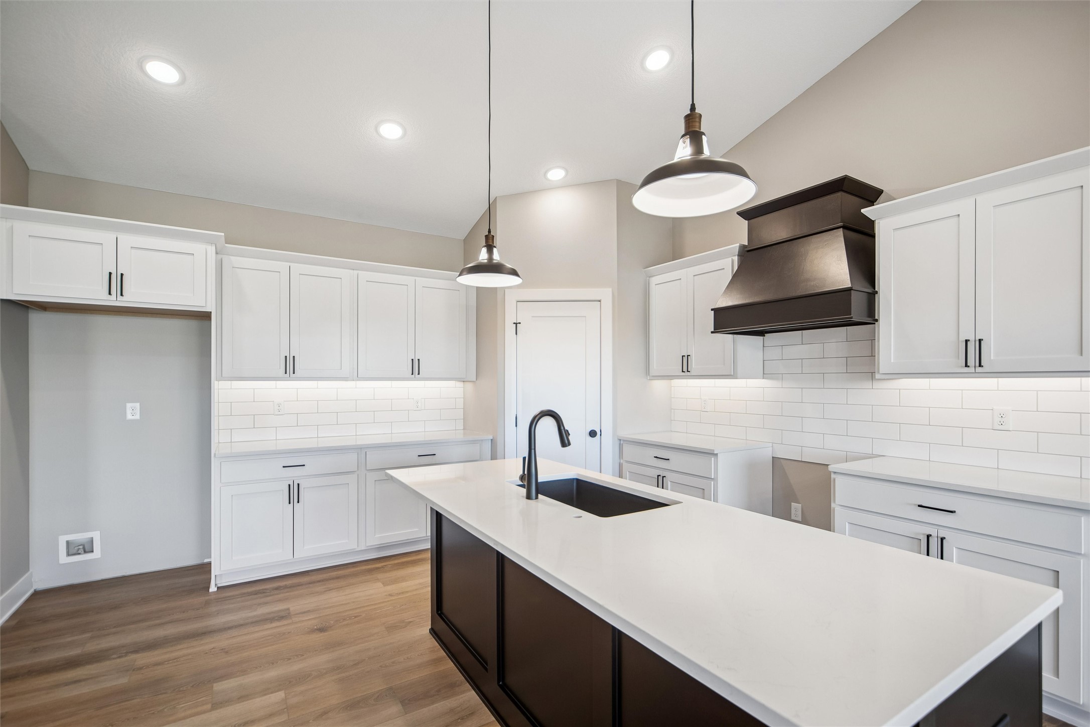 415 NW Red Oak Court