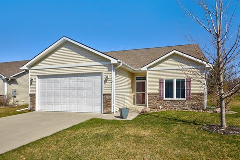 Condo For Sale - 2113 NE Grant Street<br/> Ankeny, IA 50021