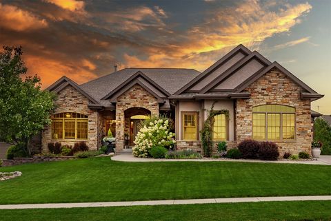 15501 Plum Drive Urbandale IA 50323