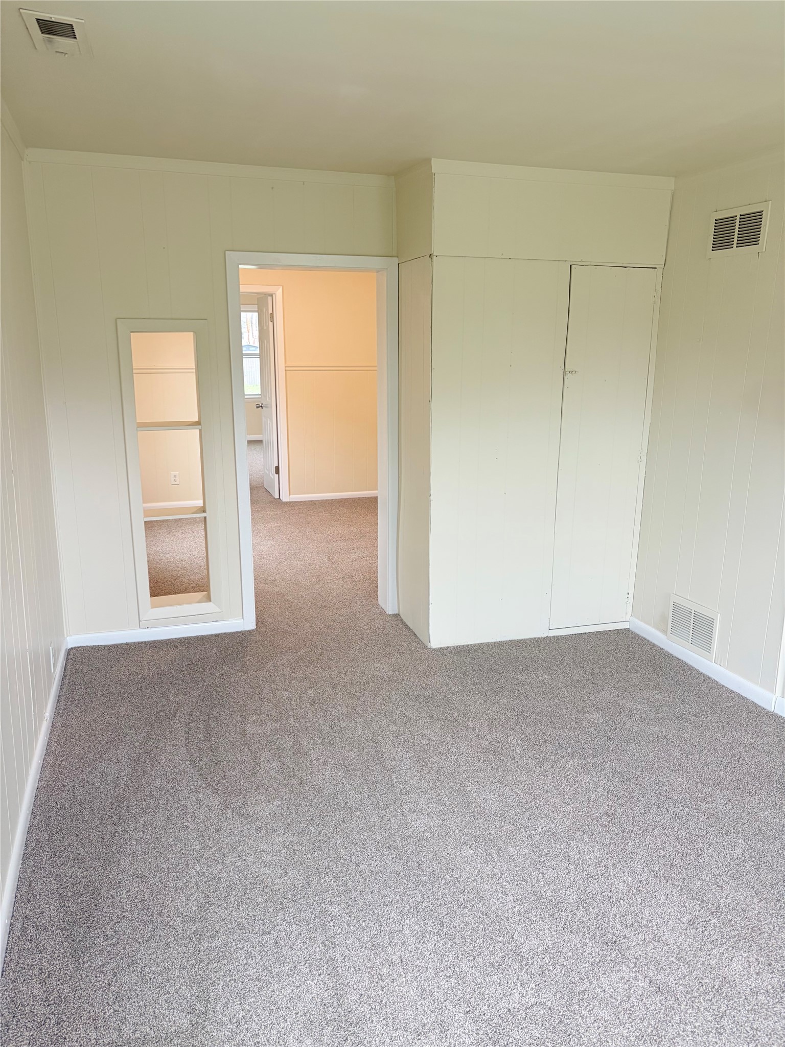 2746 Cleveland Avenue