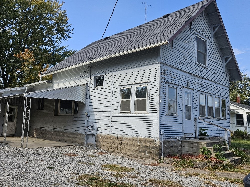 321 N 4th Street, Seymour, Iowa image 2