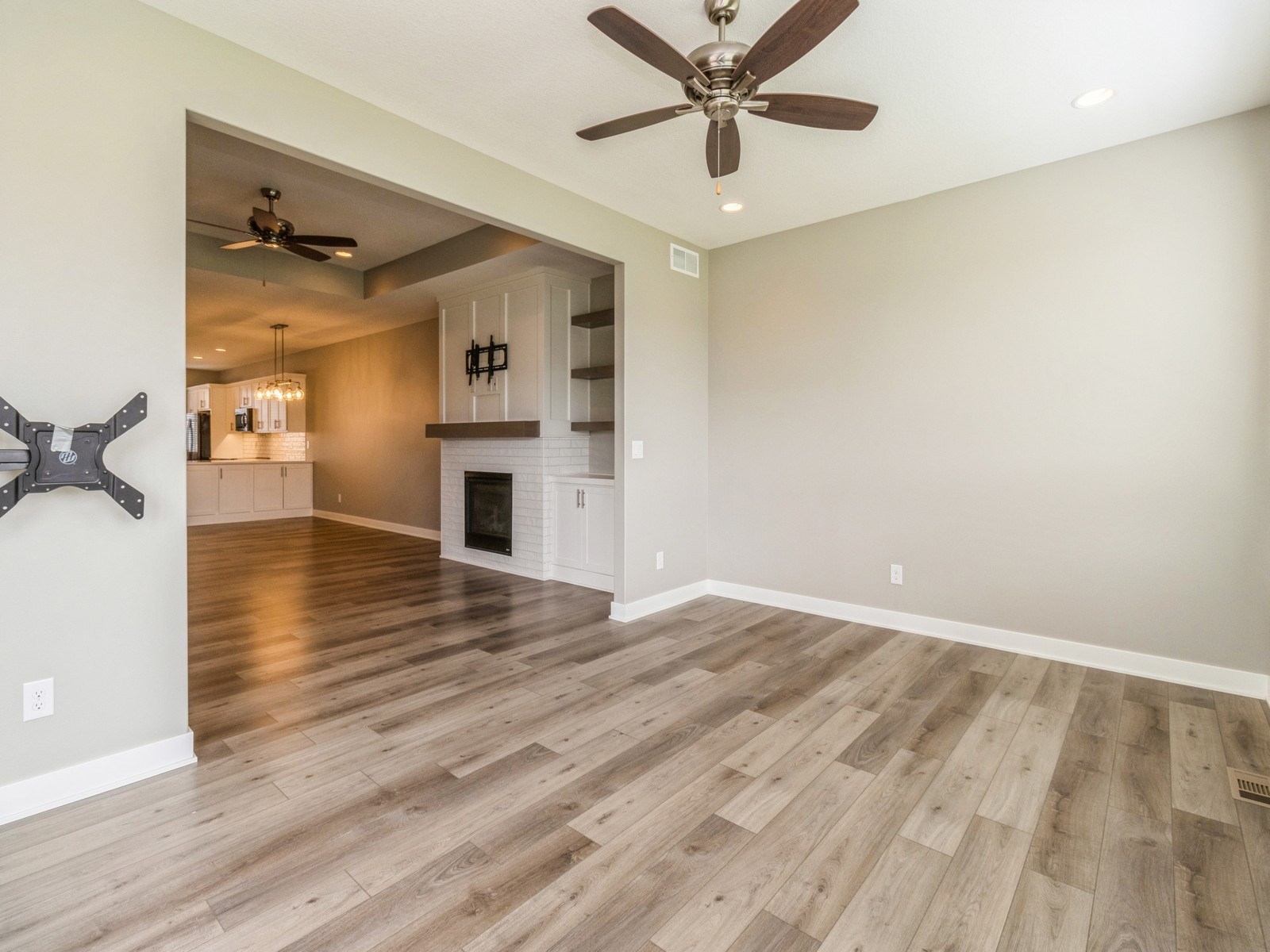 823 Trail Ridge Road, Indianola, Iowa image 14