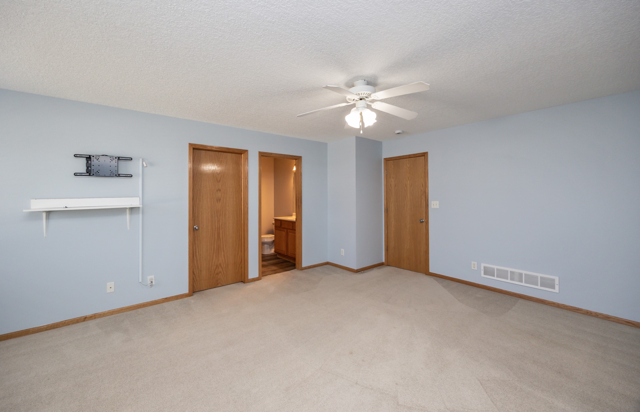 687 SE Williams Court, Waukee, Iowa image 18