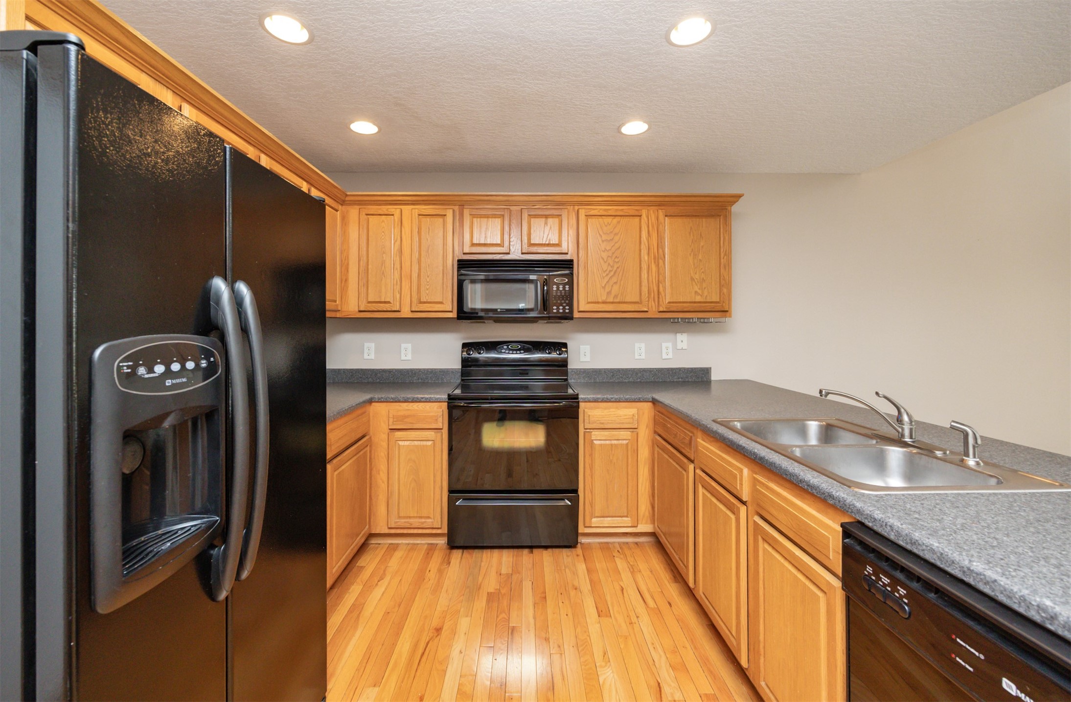 687 SE Williams Court, Waukee, Iowa image 11