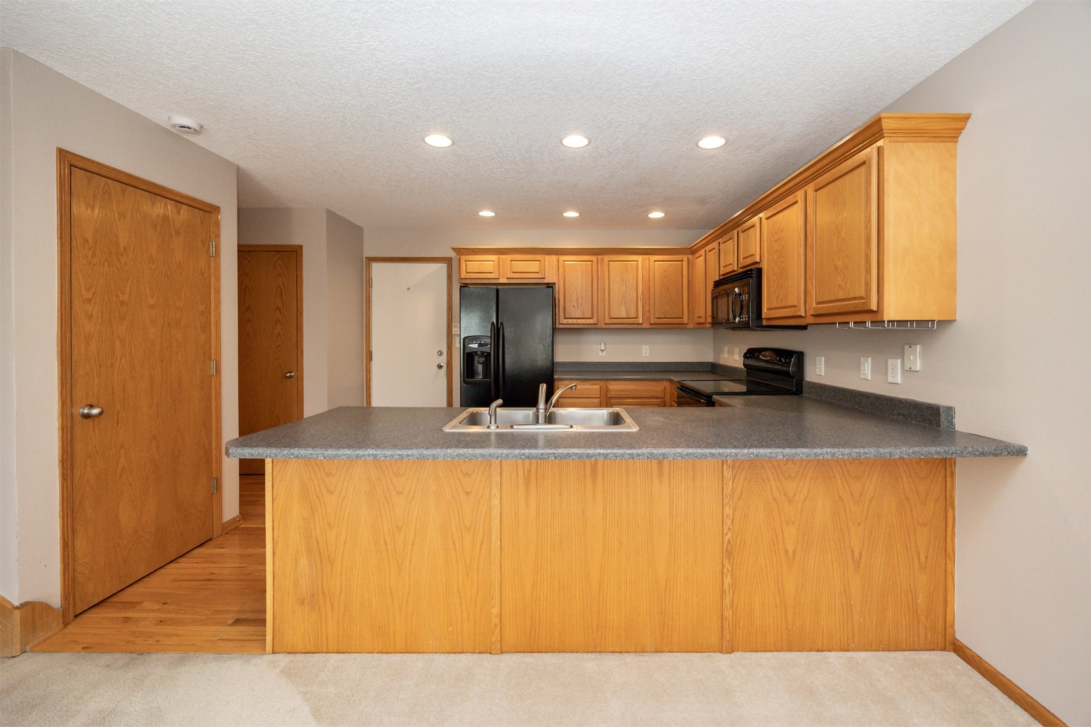 687 SE Williams Court, Waukee, Iowa image 8