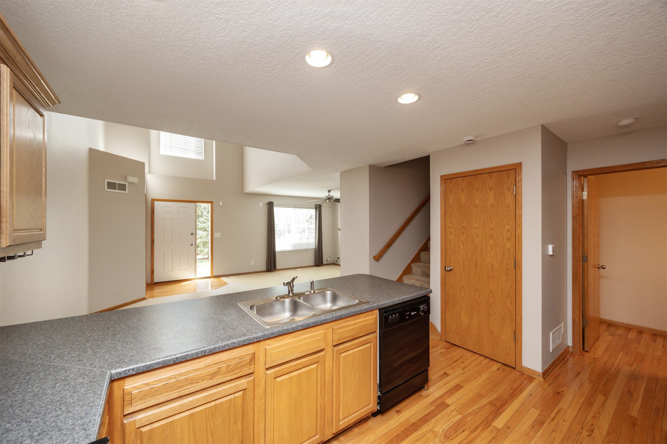 687 SE Williams Court, Waukee, Iowa image 13