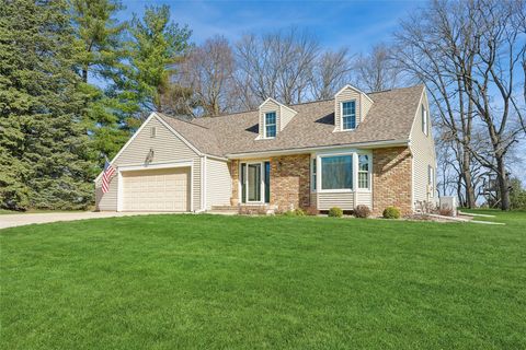 3644 Harbor Avenue Newton IA 50208