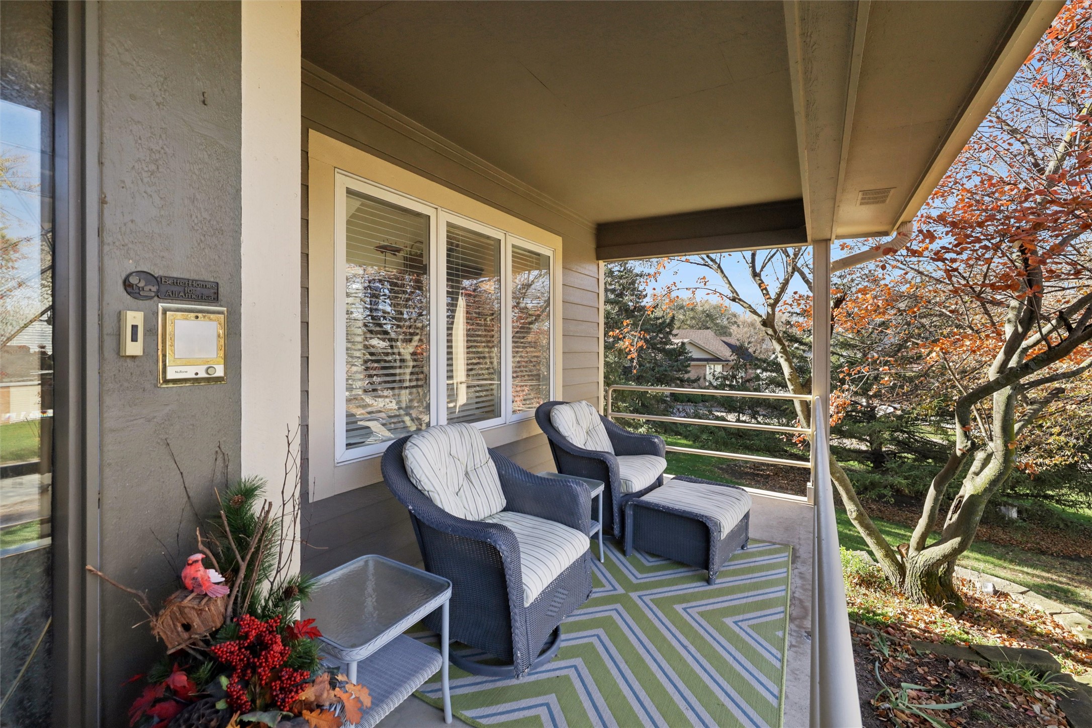 870 SE Walnut Ridge Drive