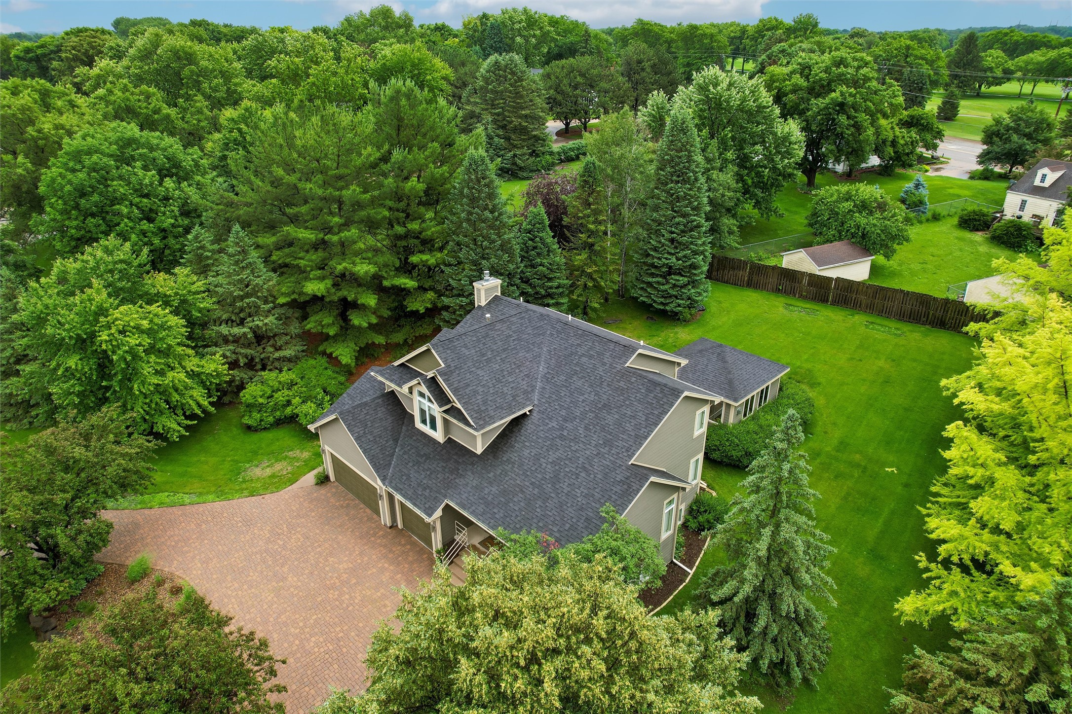 870 SE Walnut Ridge Drive