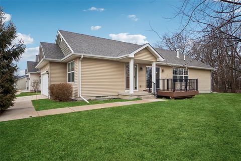 10011 N Glenstone Court Johnston IA 50131