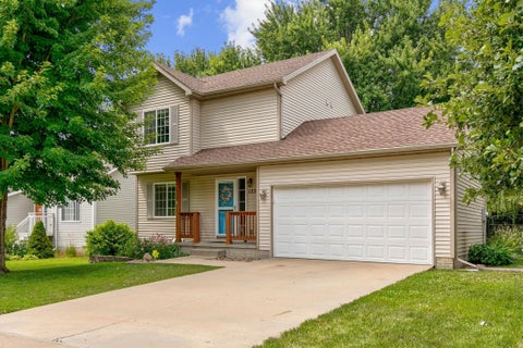 Homes For Sale - 1331 E 18th Street<br/> Norwalk, IA 50211