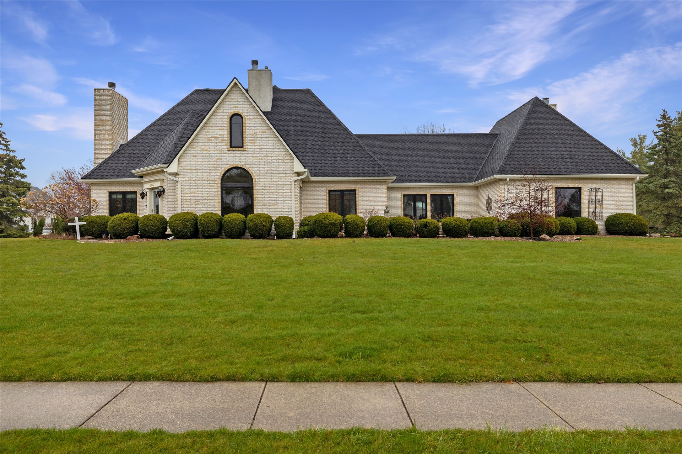 13953 Lake Shore Drive