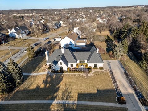 Homes For Sale - 13953 Lake Shore Drive<br/> Clive, IA 50325