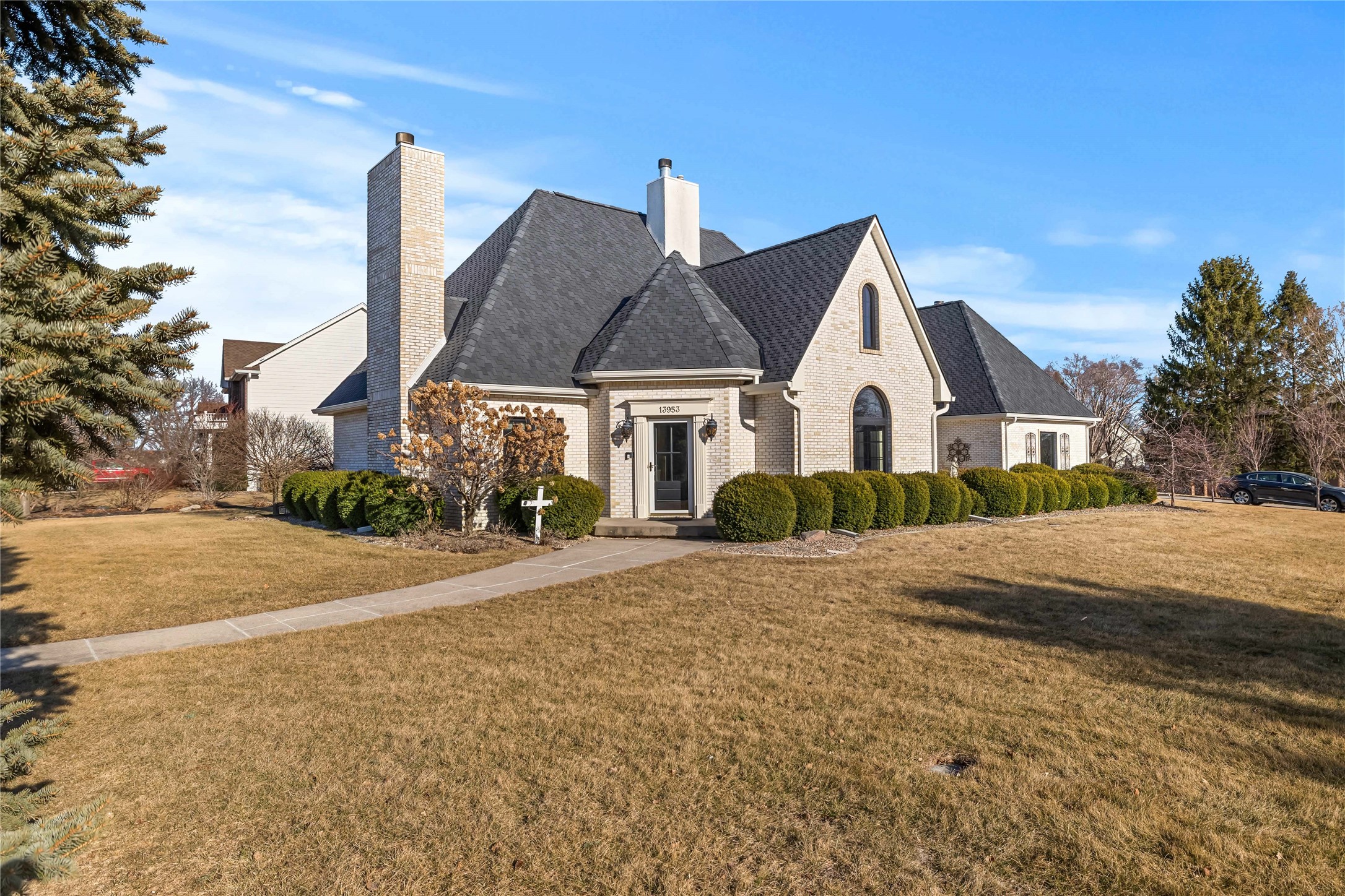 13953 Lake Shore Drive