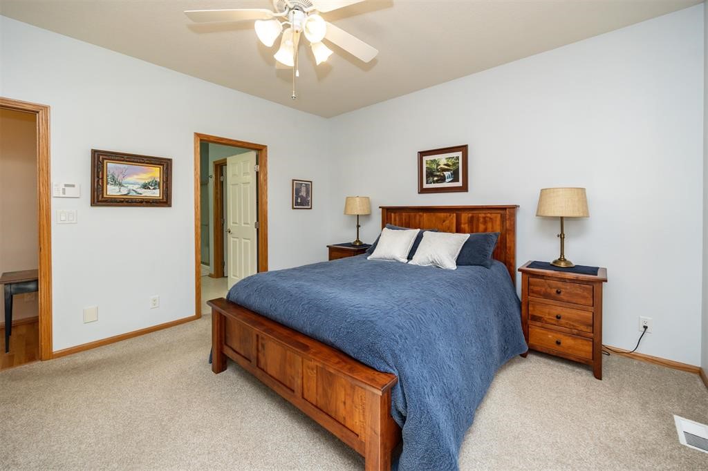3608 152nd Street, Urbandale, Iowa image 24