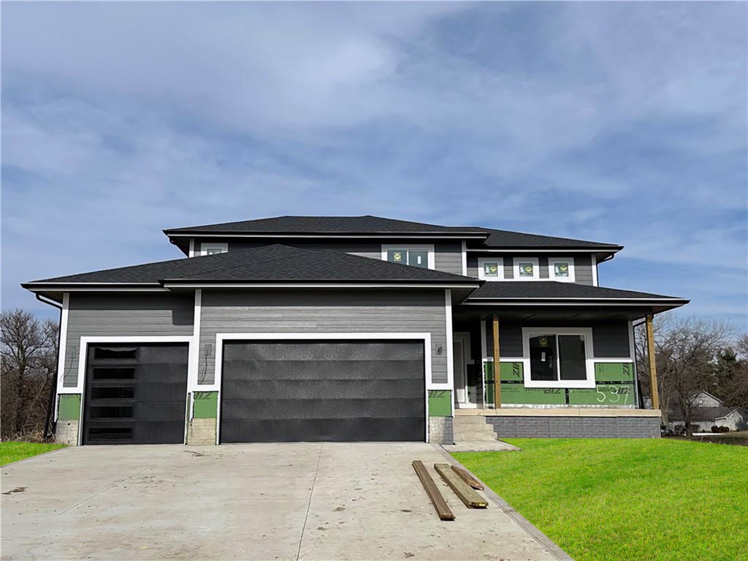 537 SE Walnut Woods Drive, West Des Moines, Iowa image 1