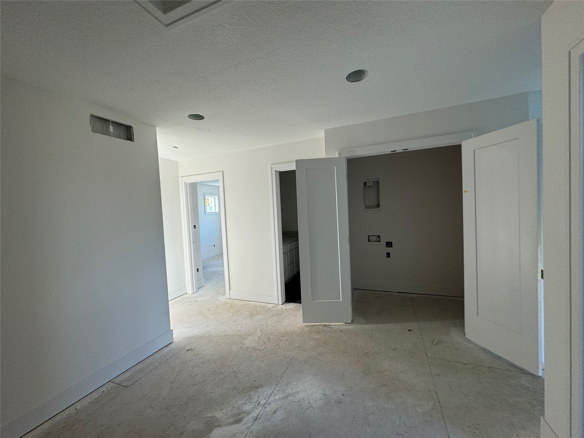 537 SE Walnut Woods Drive, West Des Moines, Iowa image 18