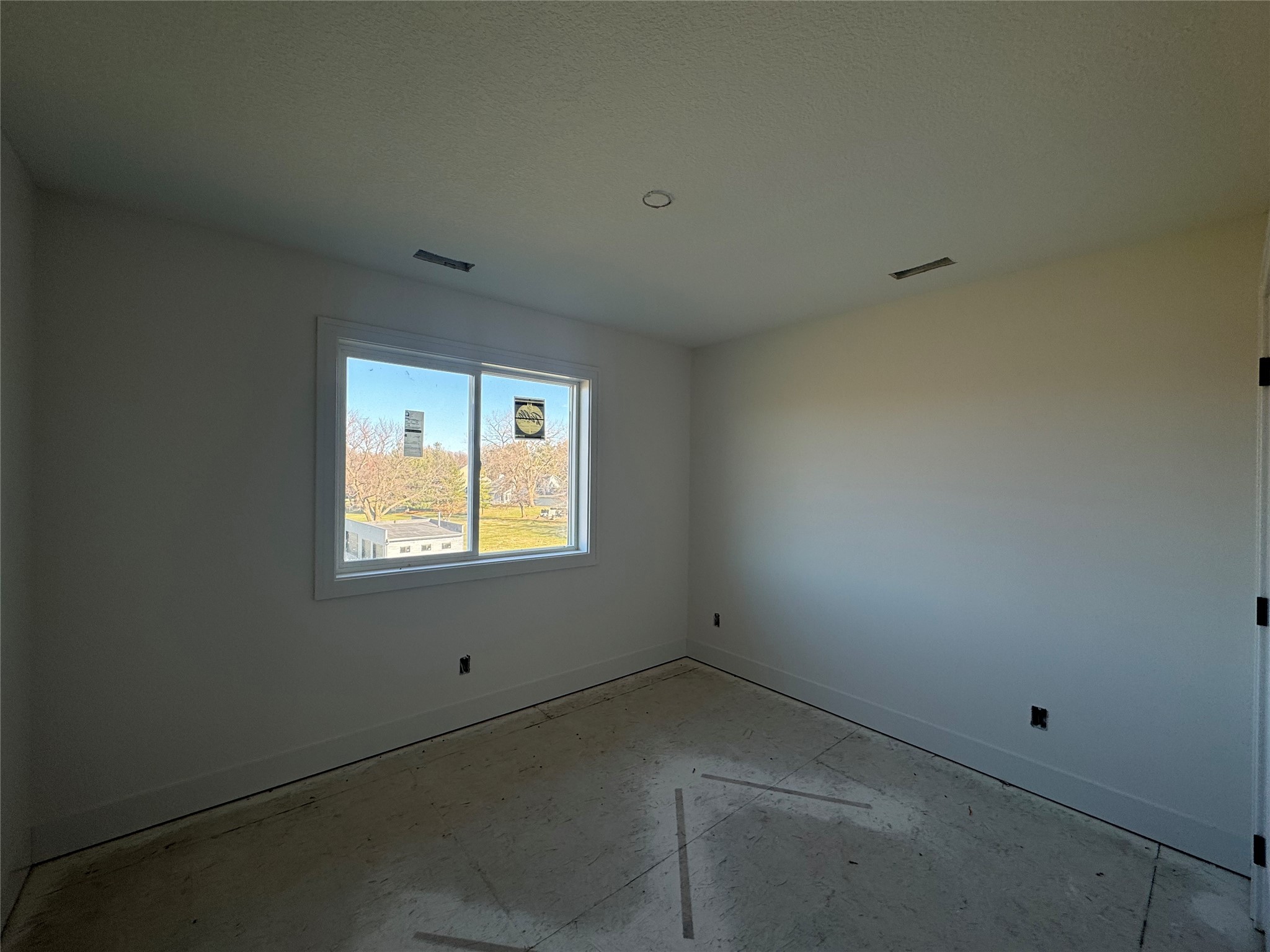 537 SE Walnut Woods Drive, West Des Moines, Iowa image 17