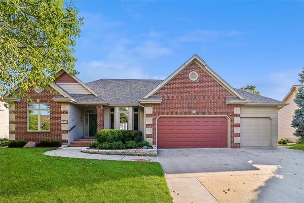 3418 NE BRIARWOOD DR, ANKENY, IA 50021 - Image 5271dc6c1ec9fb3cf4de4c8a4ca51503/2719090122