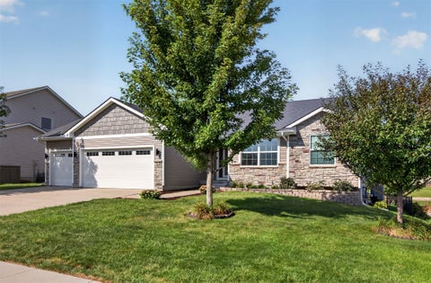Homes For Sale - 1720 SE Waters Edge Drive<br/> Dallas County, Waukee, IA 50263