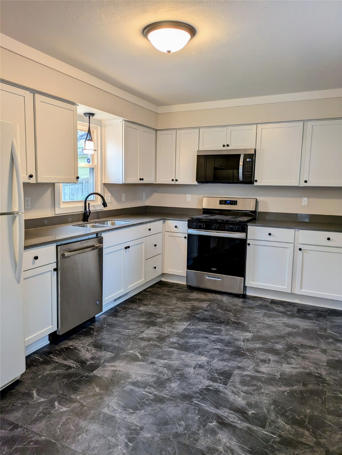 1300 NE 50th Place, Des Moines, Iowa image 2