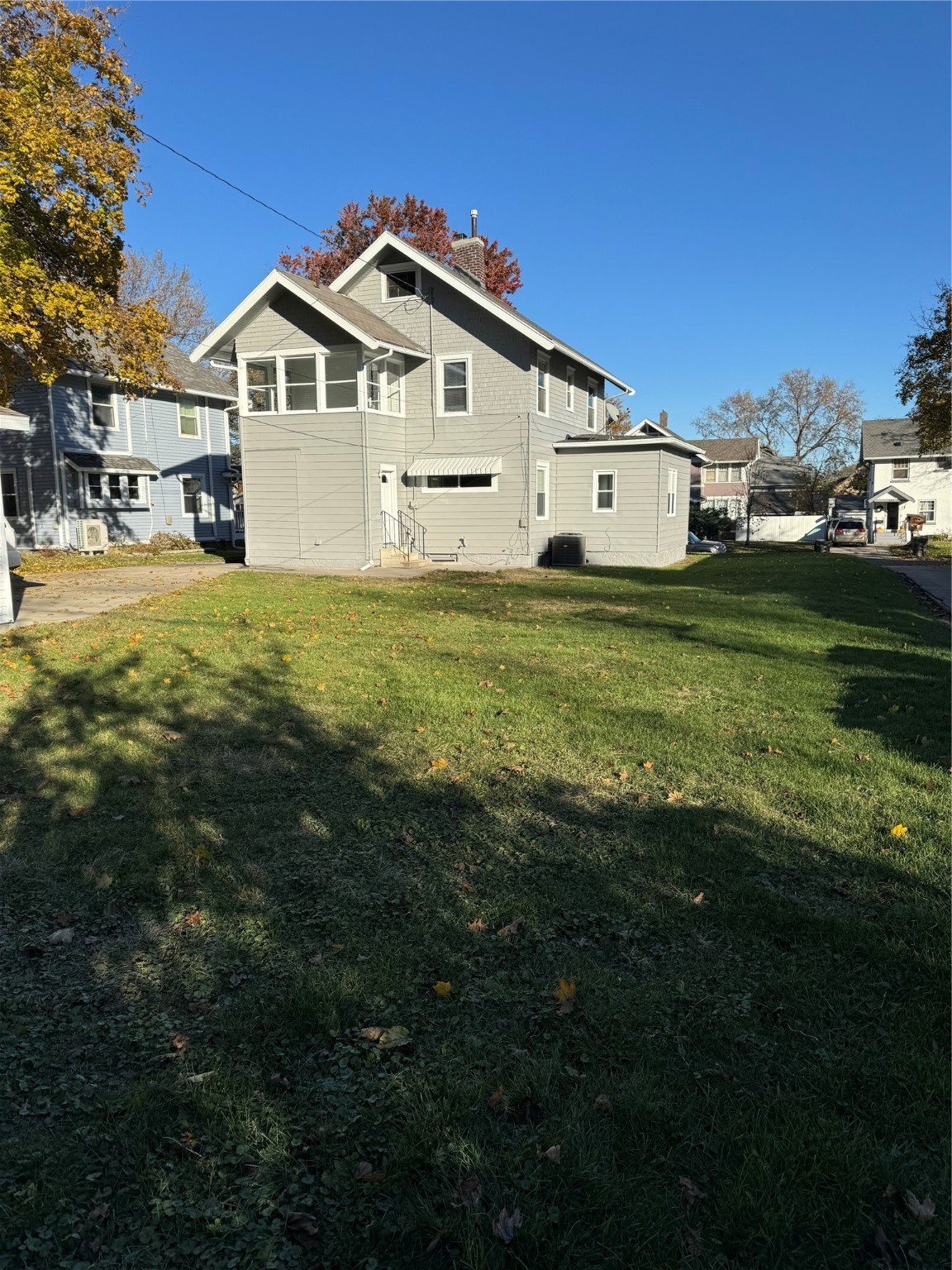 682 36th Street, Des Moines, Iowa image 2