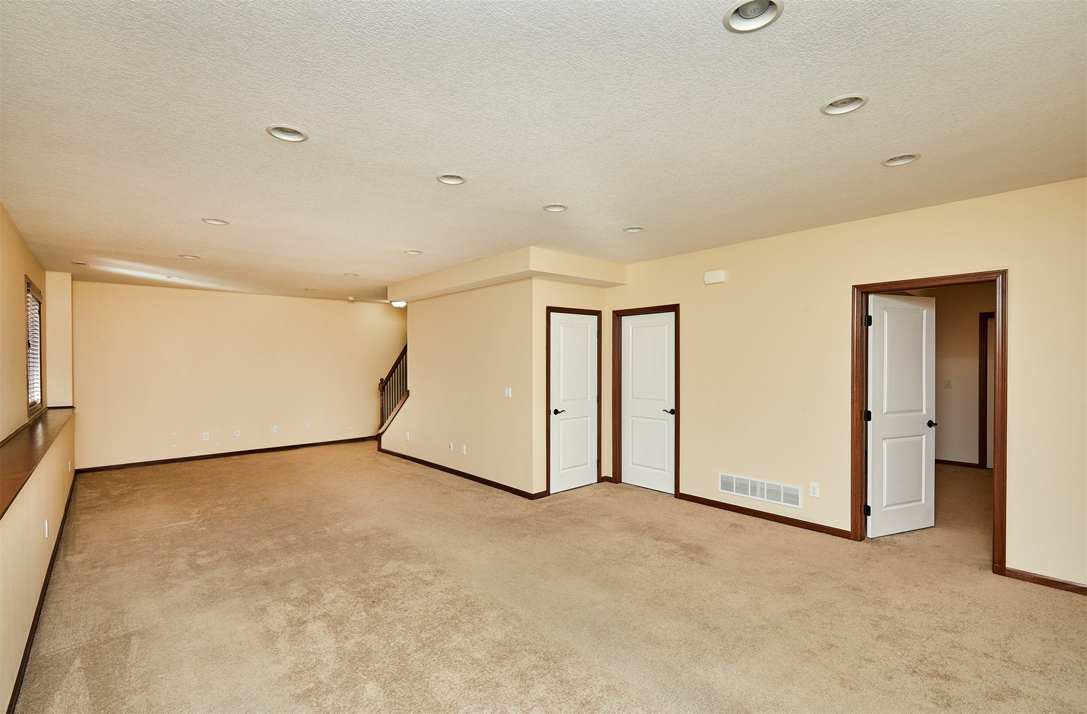 9110 Aster Drive, West Des Moines, Iowa image 20