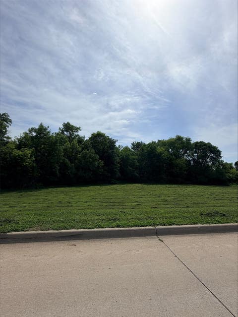 Vacant Land For Sale - 800 E 19th Street<br/> Newton, IA 50208