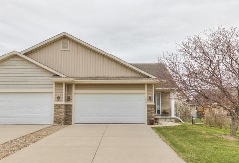 Condo For Sale - 823 NE Cherry Plum Drive<br/> Polk County, Ankeny, IA 50021