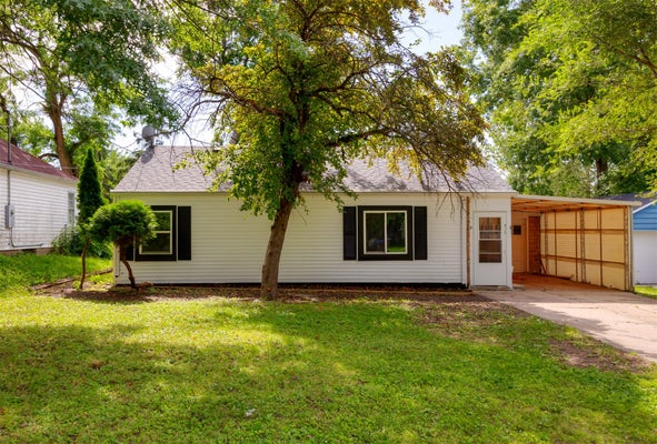3912 53RD ST, DES MOINES, IA 50310 - Image 5385fb82bb6dfca58334a18fbc8c5f45/310652307