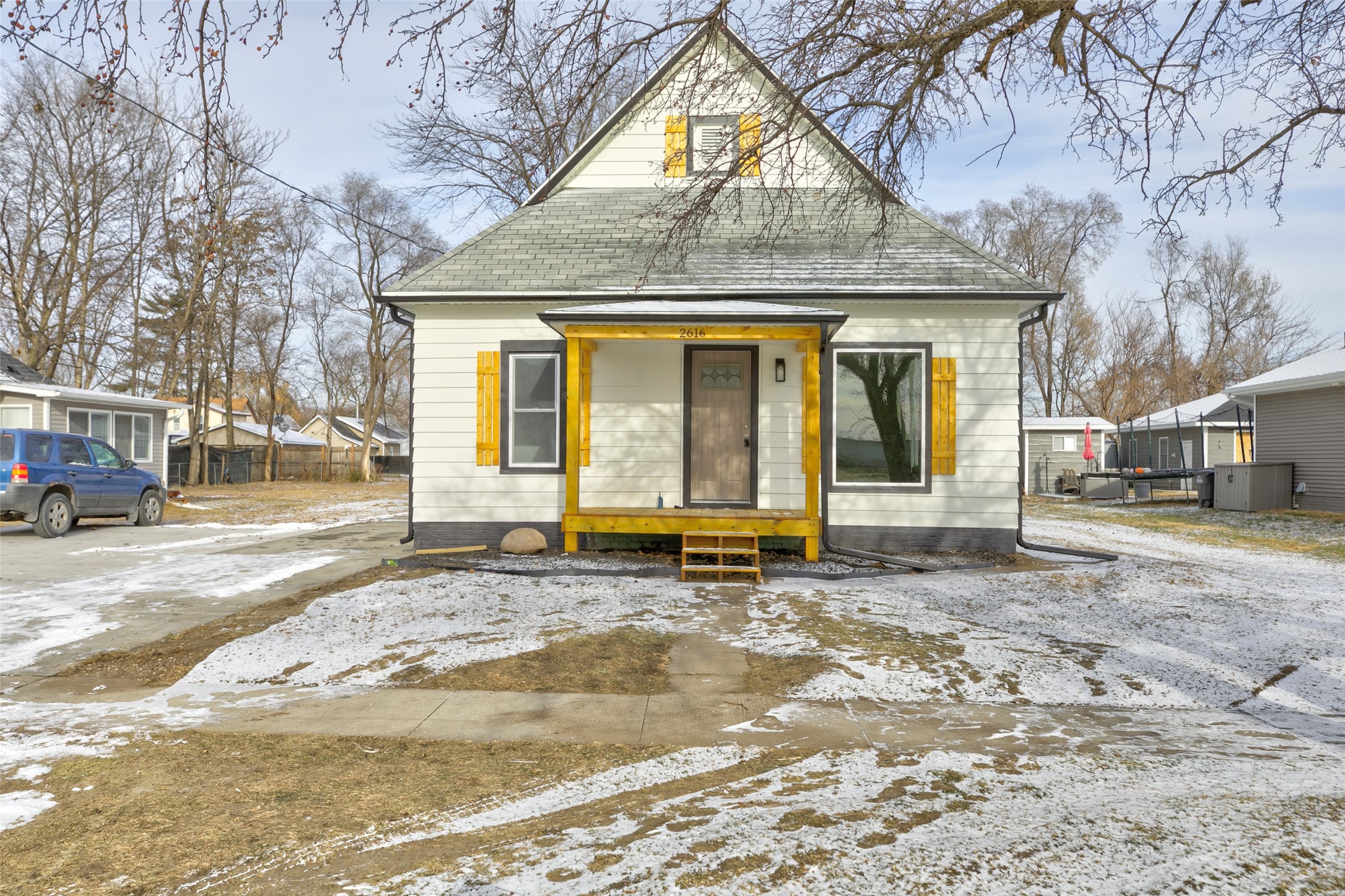 2616 Dean Avenue, Des Moines, Iowa image 2