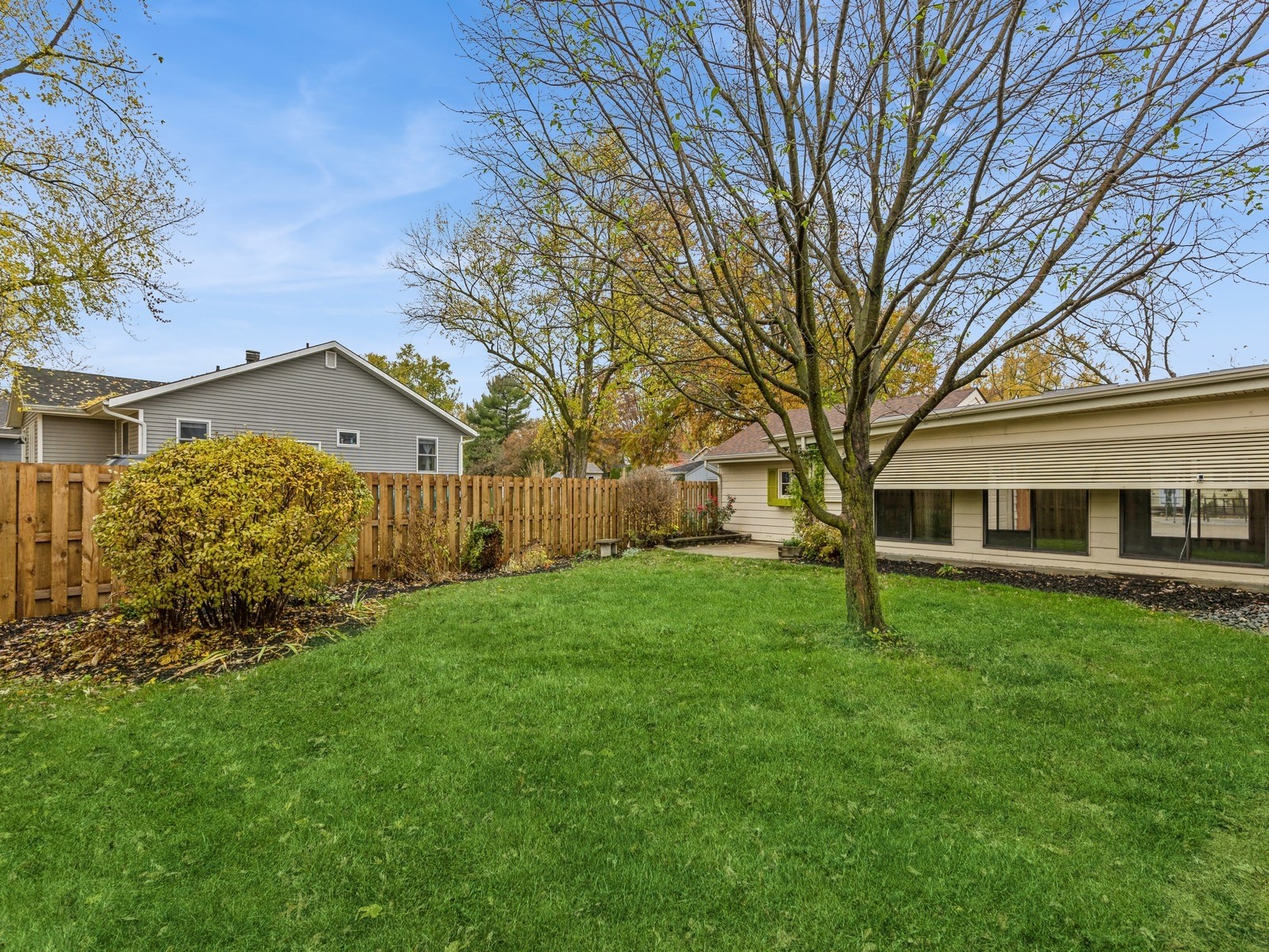 7700 Dellwood Drive, Urbandale, Iowa image 33