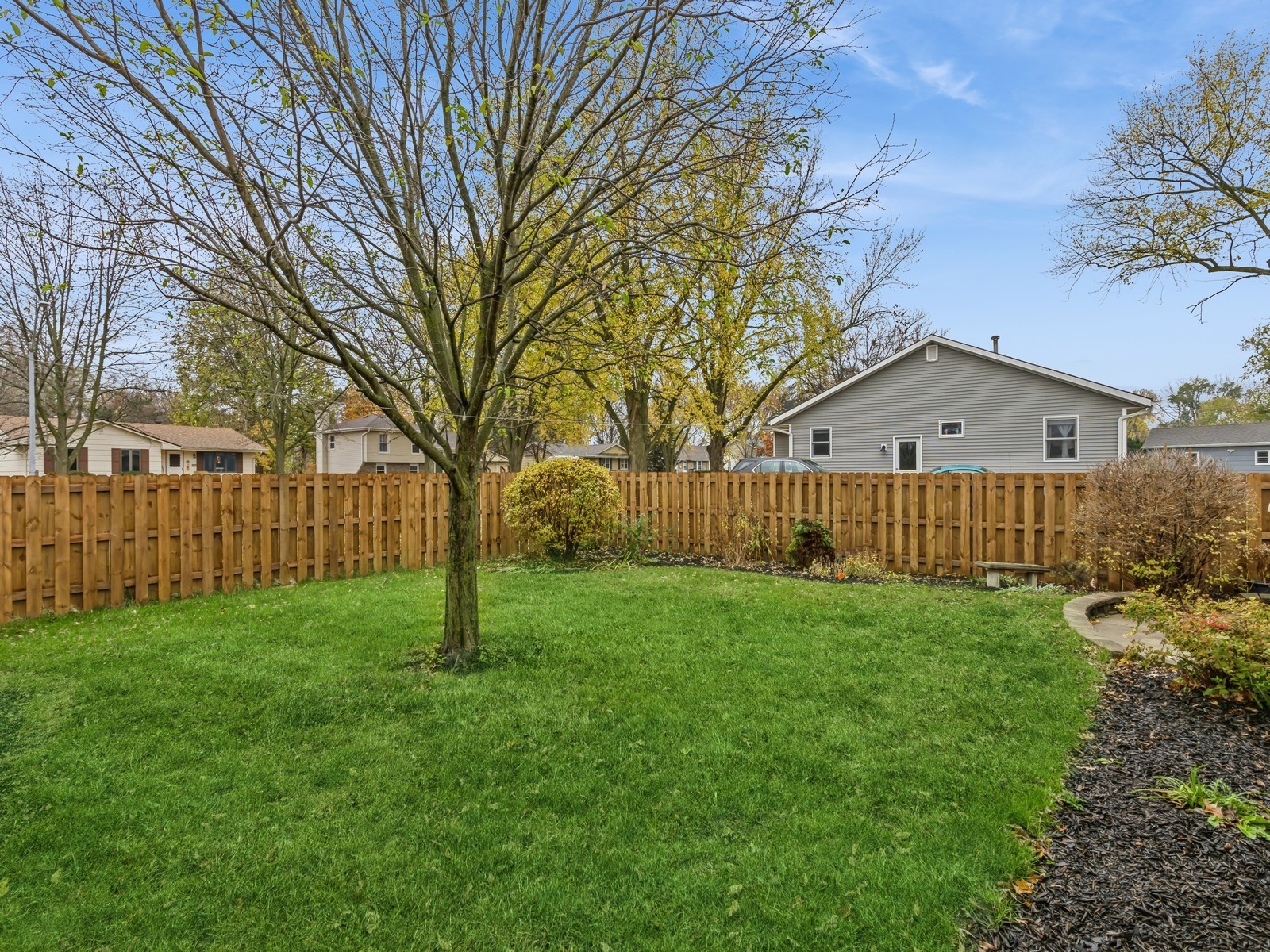 7700 Dellwood Drive, Urbandale, Iowa image 35